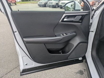 2025 Mitsubishi Outlander ES