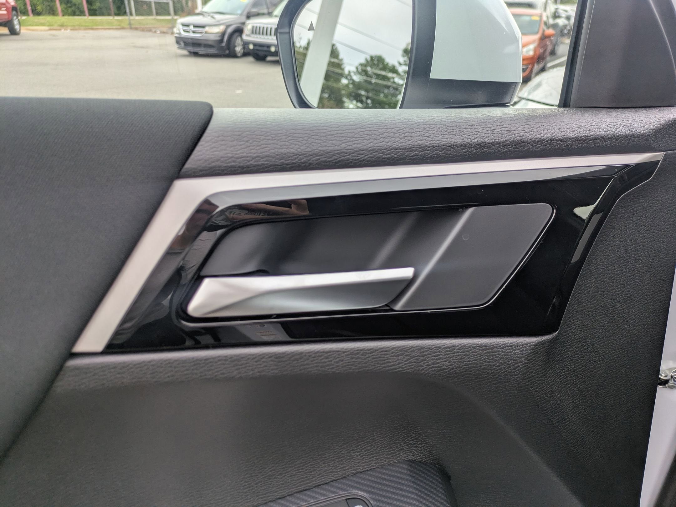 2025 Mitsubishi Outlander ES