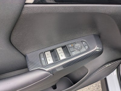 2025 Mitsubishi Outlander ES