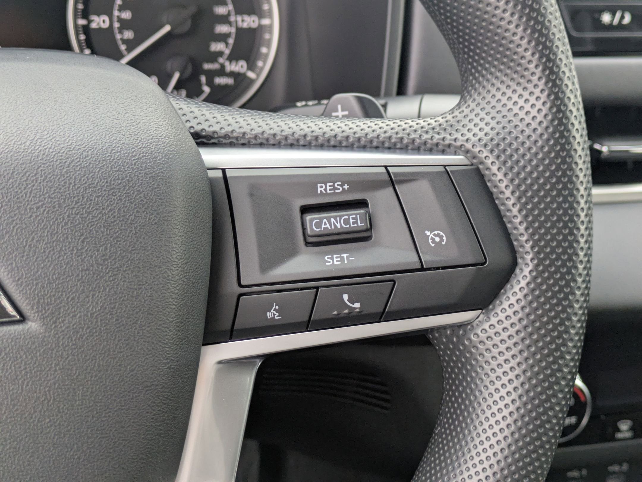 2025 Mitsubishi Outlander ES