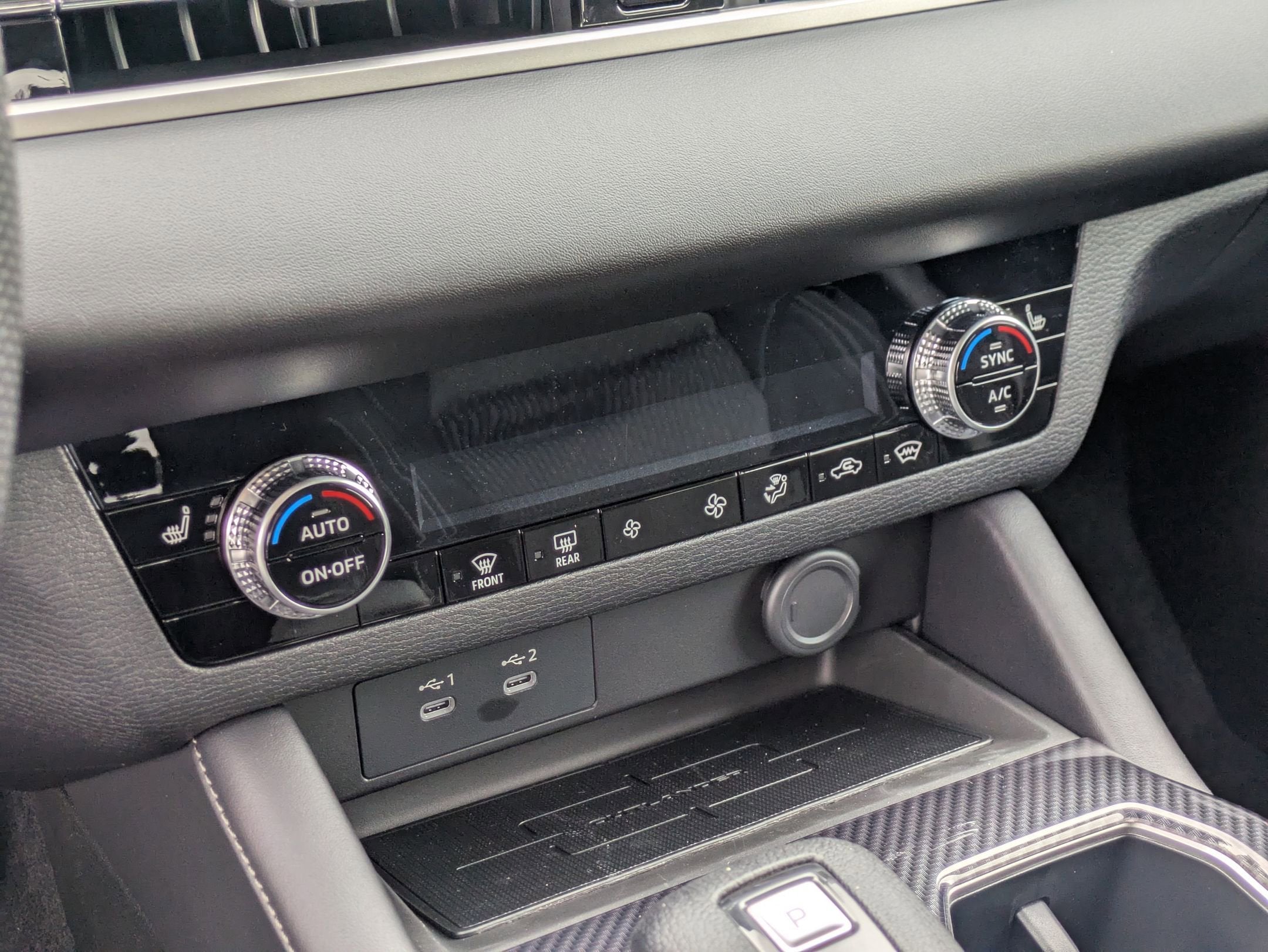 2025 Mitsubishi Outlander ES