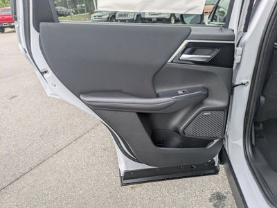 2025 Mitsubishi Outlander ES