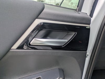 2025 Mitsubishi Outlander ES