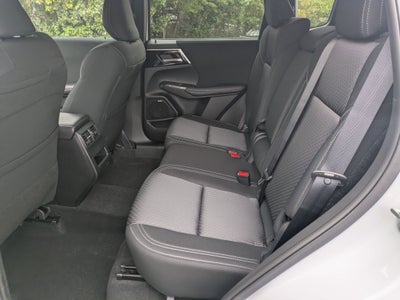 2025 Mitsubishi Outlander ES