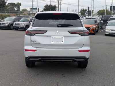 2025 Mitsubishi Outlander ES