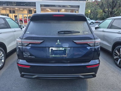 2026 Mitsubishi Outlander ES