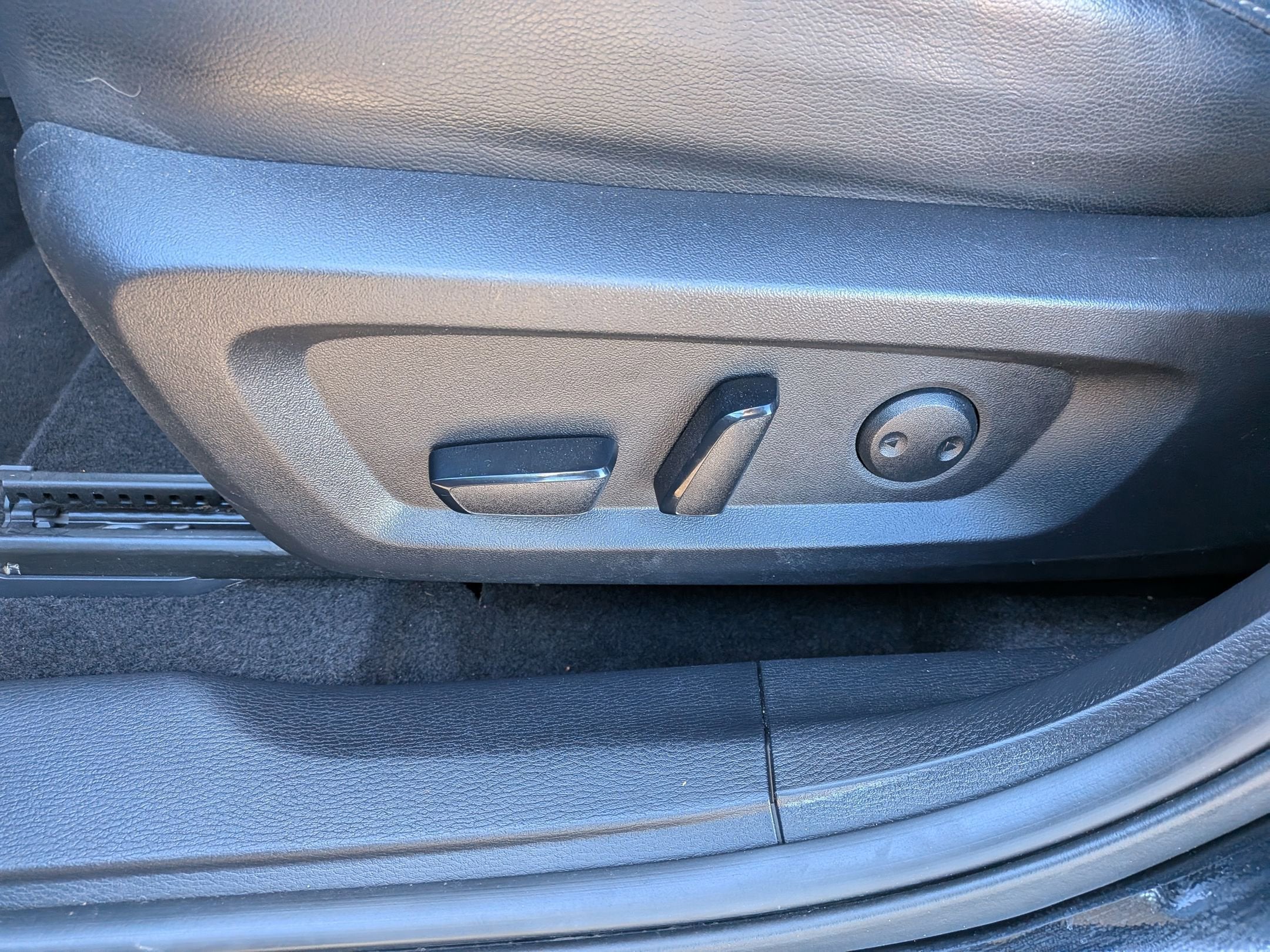 2023 Mitsubishi Outlander PHEV SEL