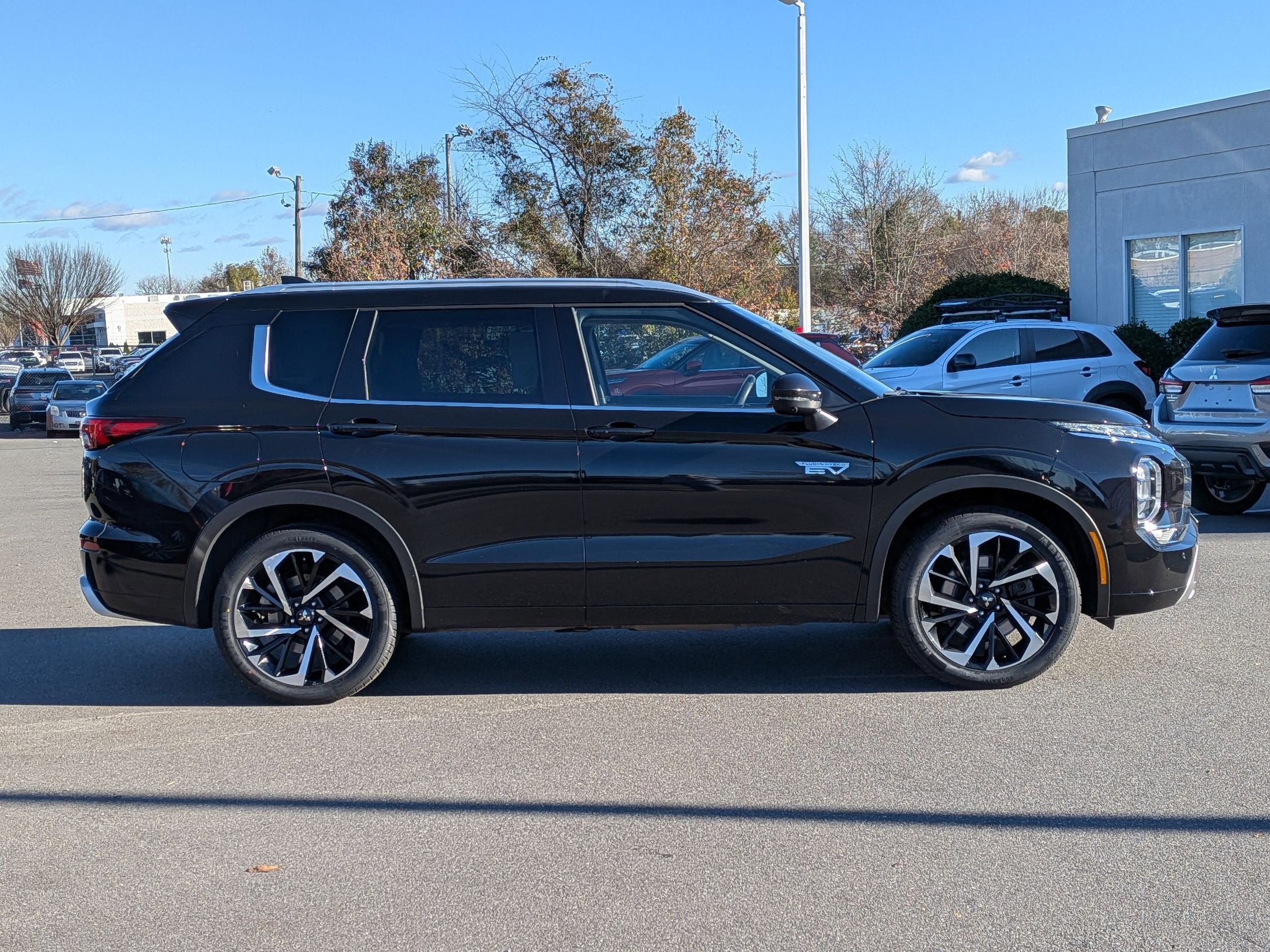 2023 Mitsubishi Outlander PHEV SEL