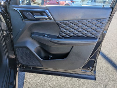 2023 Mitsubishi Outlander PHEV SEL