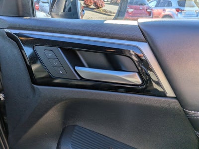 2023 Mitsubishi Outlander PHEV SEL