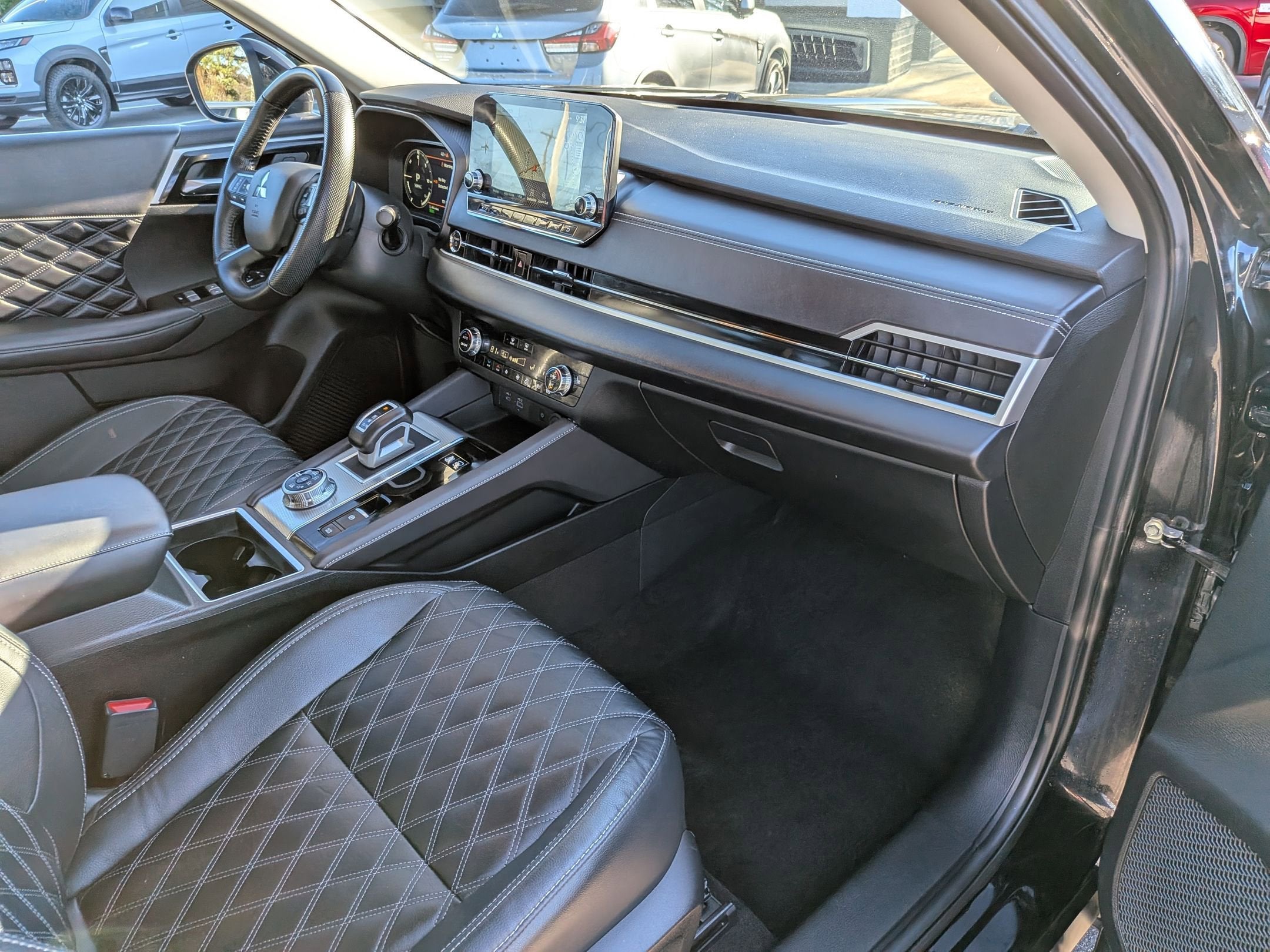 2023 Mitsubishi Outlander PHEV SEL