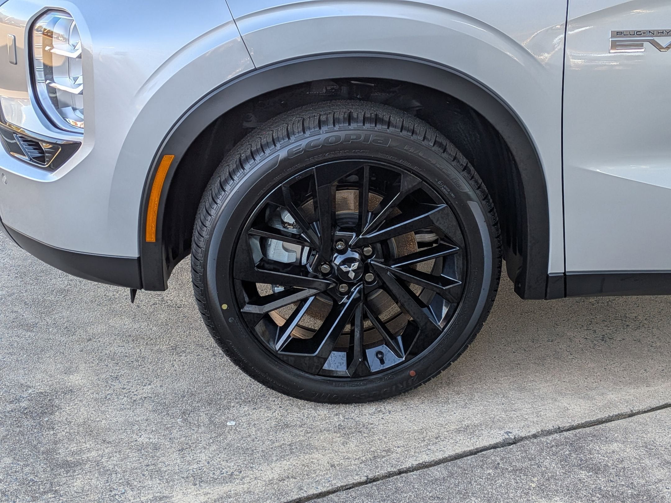 2025 Mitsubishi Outlander Plug-In Hybrid SEL Black Edition