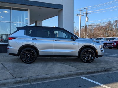 2025 Mitsubishi Outlander Plug-In Hybrid SEL Black Edition