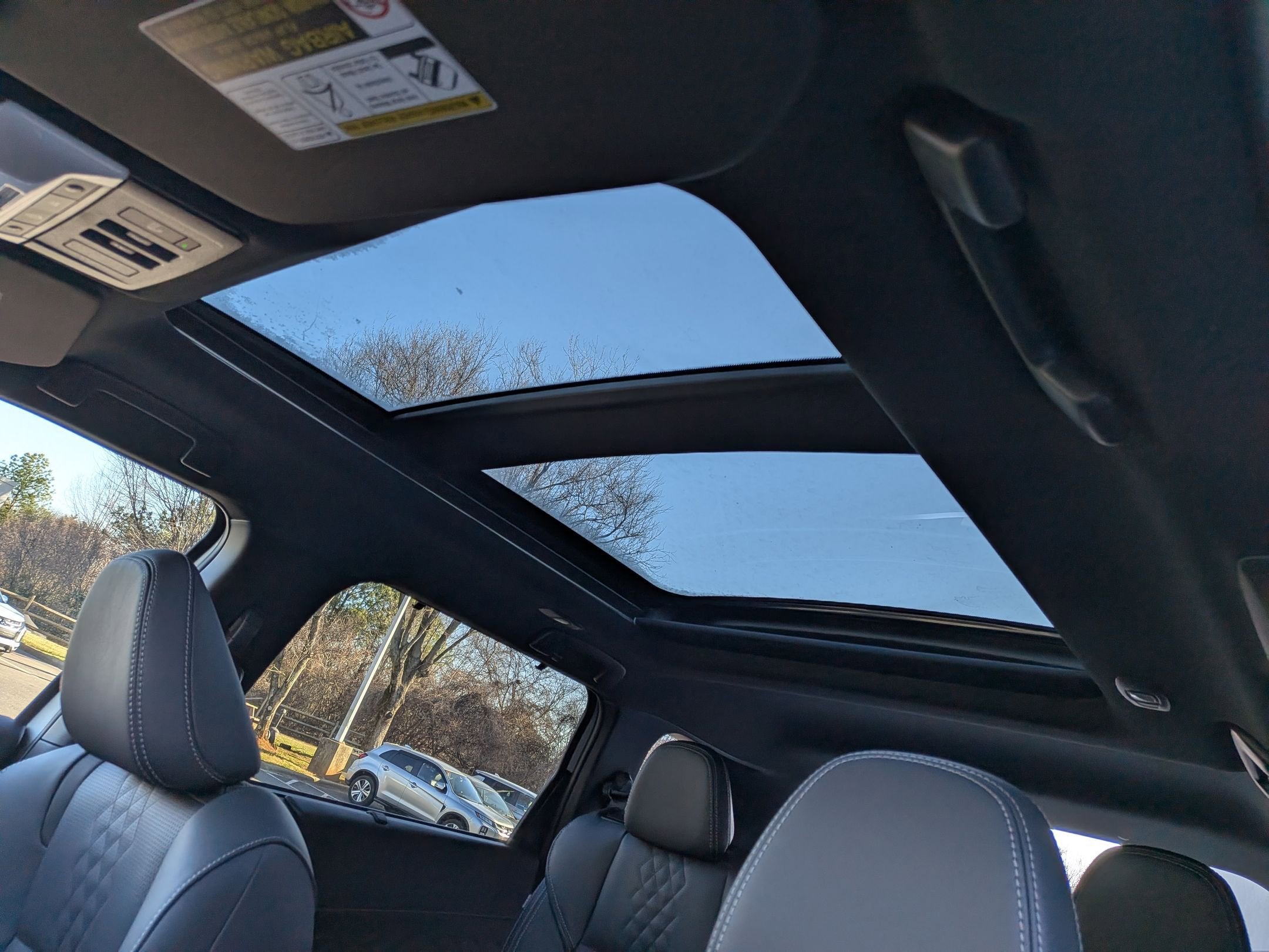 2025 Mitsubishi Outlander Plug-In Hybrid SEL Black Edition