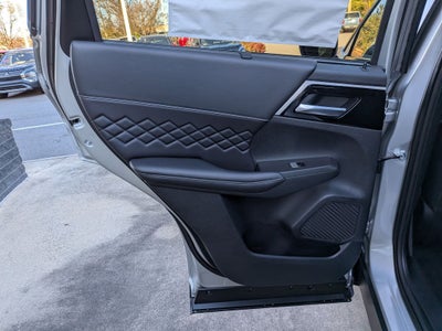 2025 Mitsubishi Outlander Plug-In Hybrid SEL Black Edition