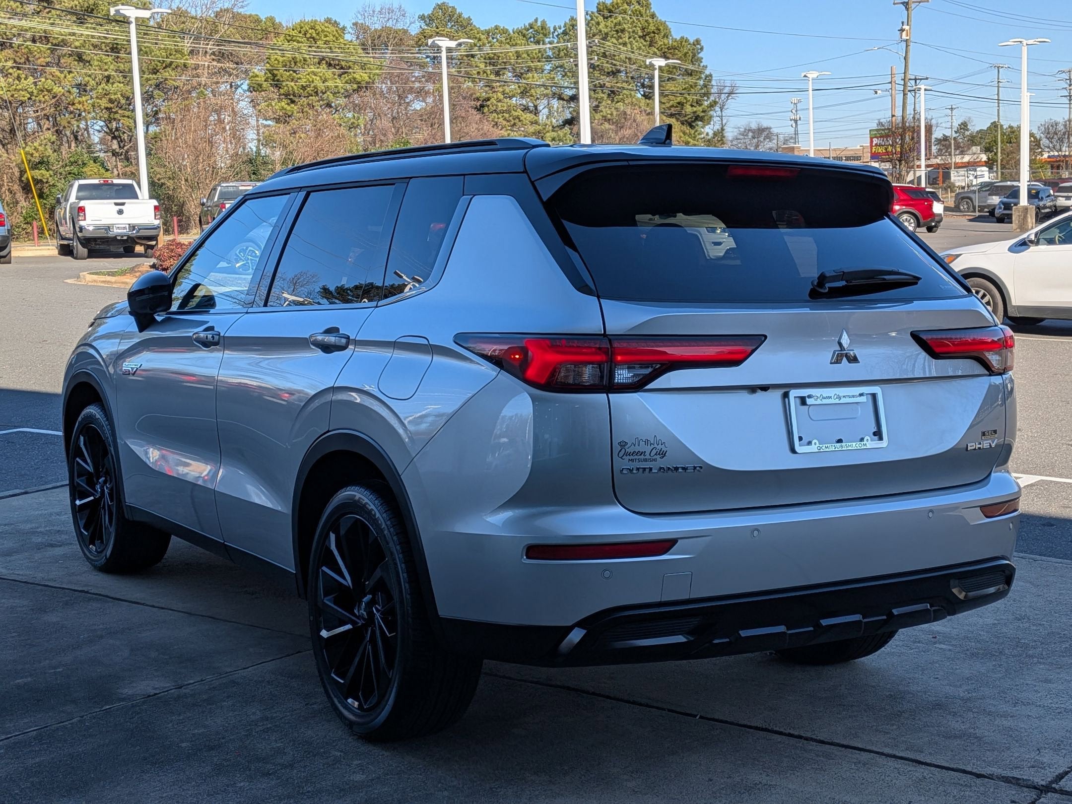 2025 Mitsubishi Outlander Plug-In Hybrid SEL Black Edition