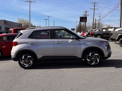 2025 Hyundai Venue SEL