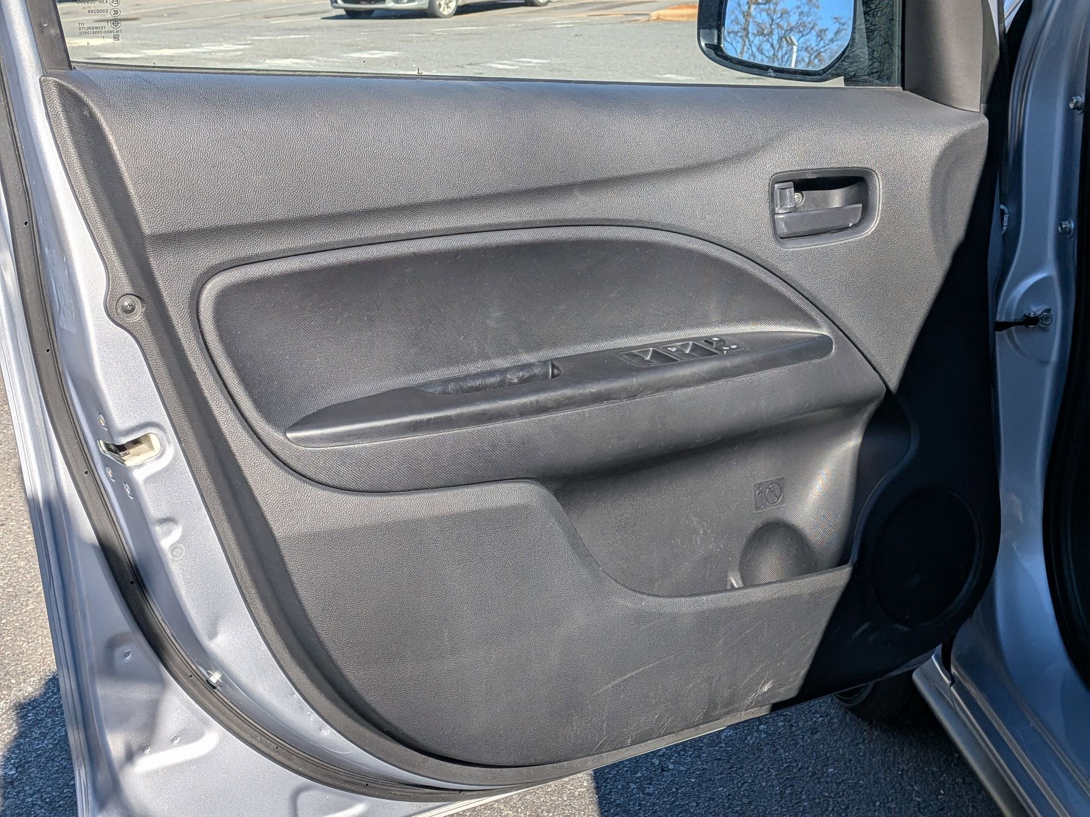 2021 Mitsubishi Mirage ES