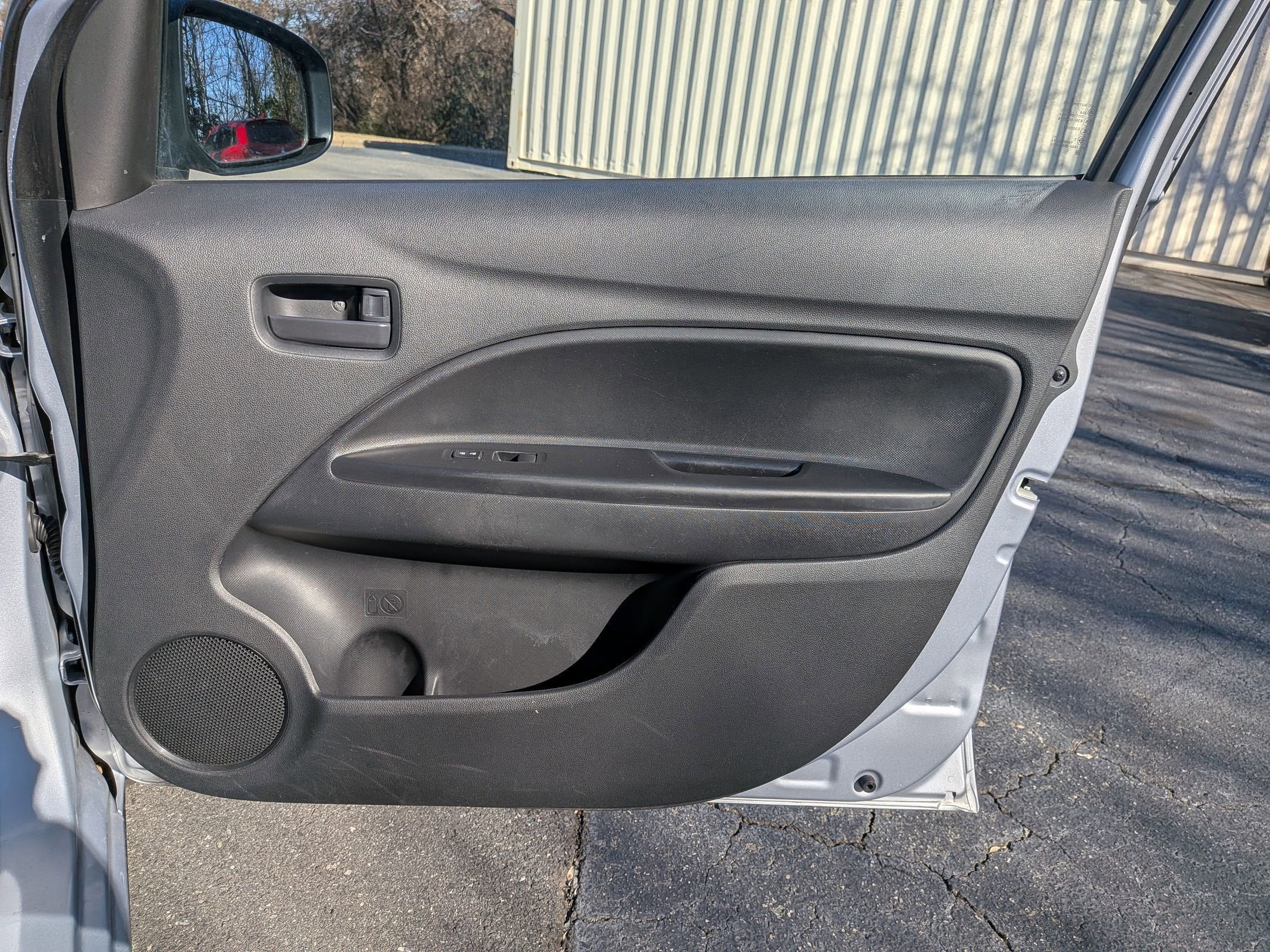 2021 Mitsubishi Mirage ES